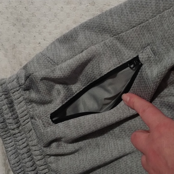 Men's Adidas gray joggers - Picture 5 of 7